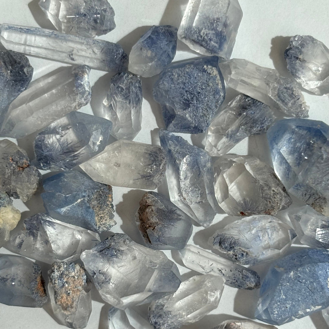 Dumortierite healing properties - Shiny Crystals