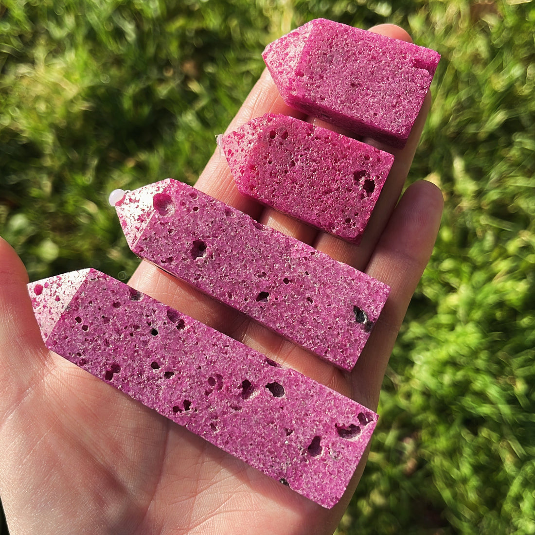 Honeycomb Ruby healing properties - Shiny Crystals