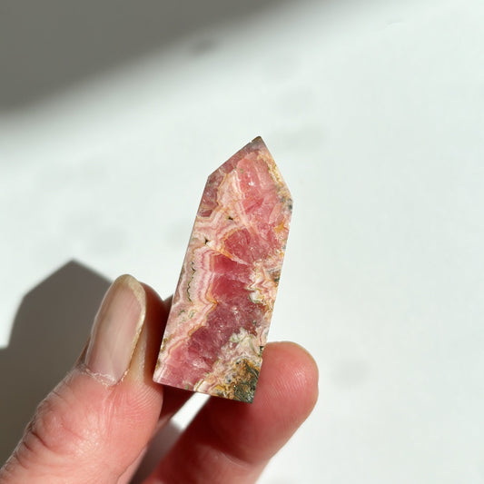 Rhodochrosite healing properties - Shiny Crystals