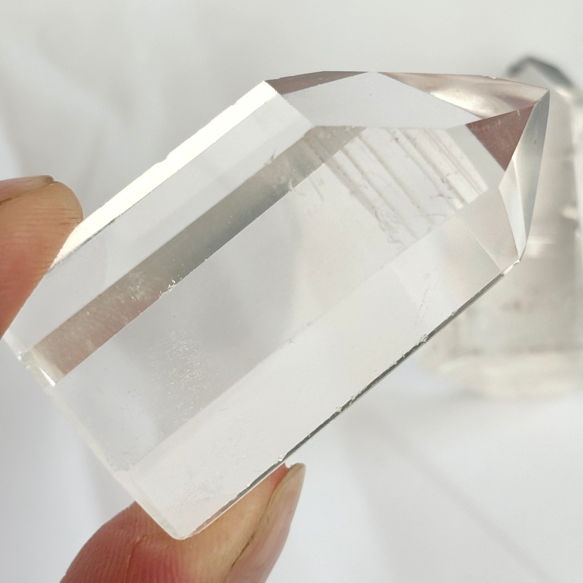 Lemurian Quartz Point | D - Shiny Crystals