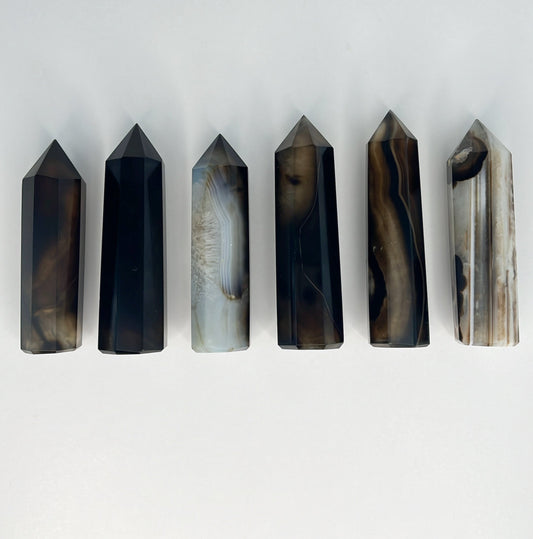 Black Agate Point | F - K - Shiny Crystals