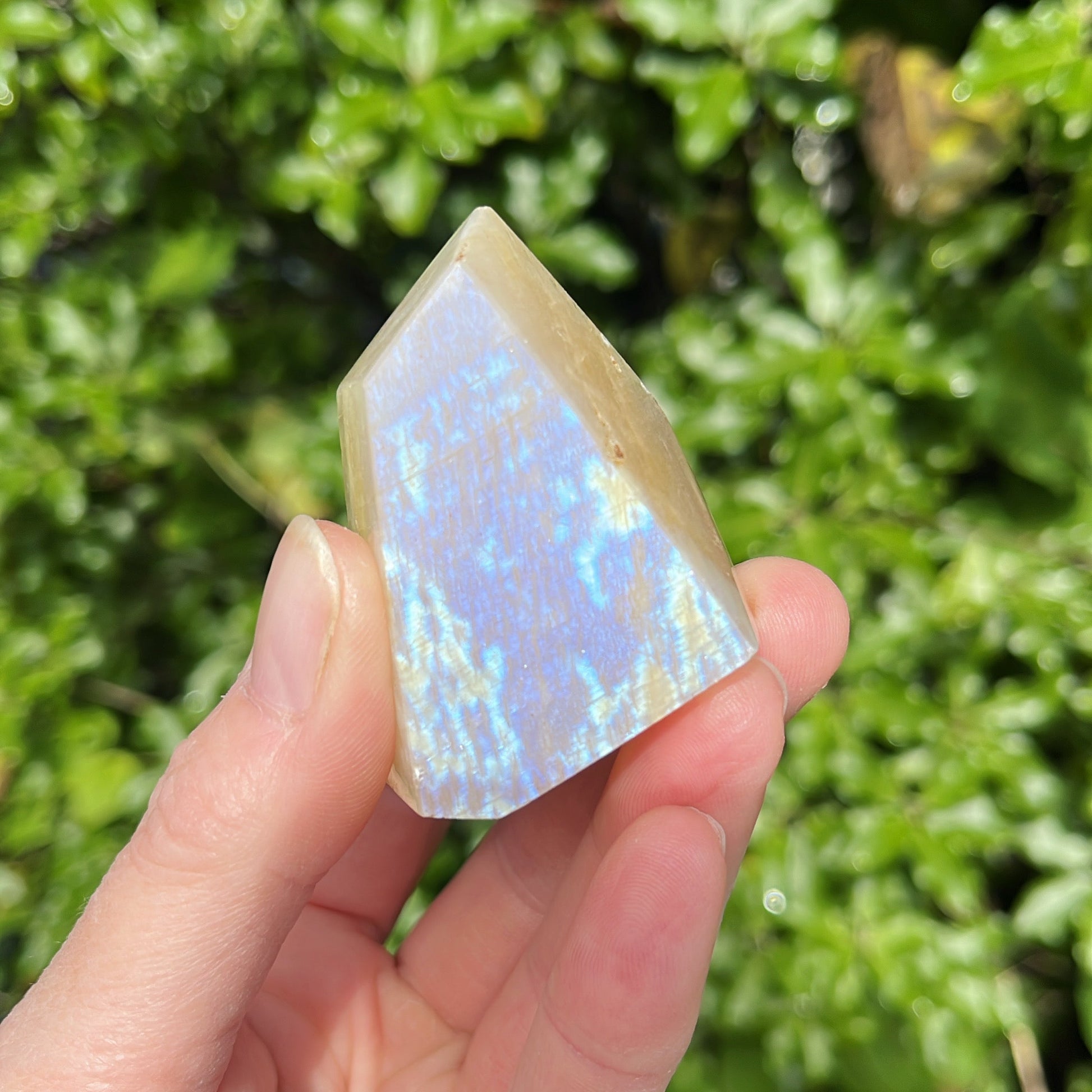 Blue Moonstone Freeform | I - P - Shiny Crystals