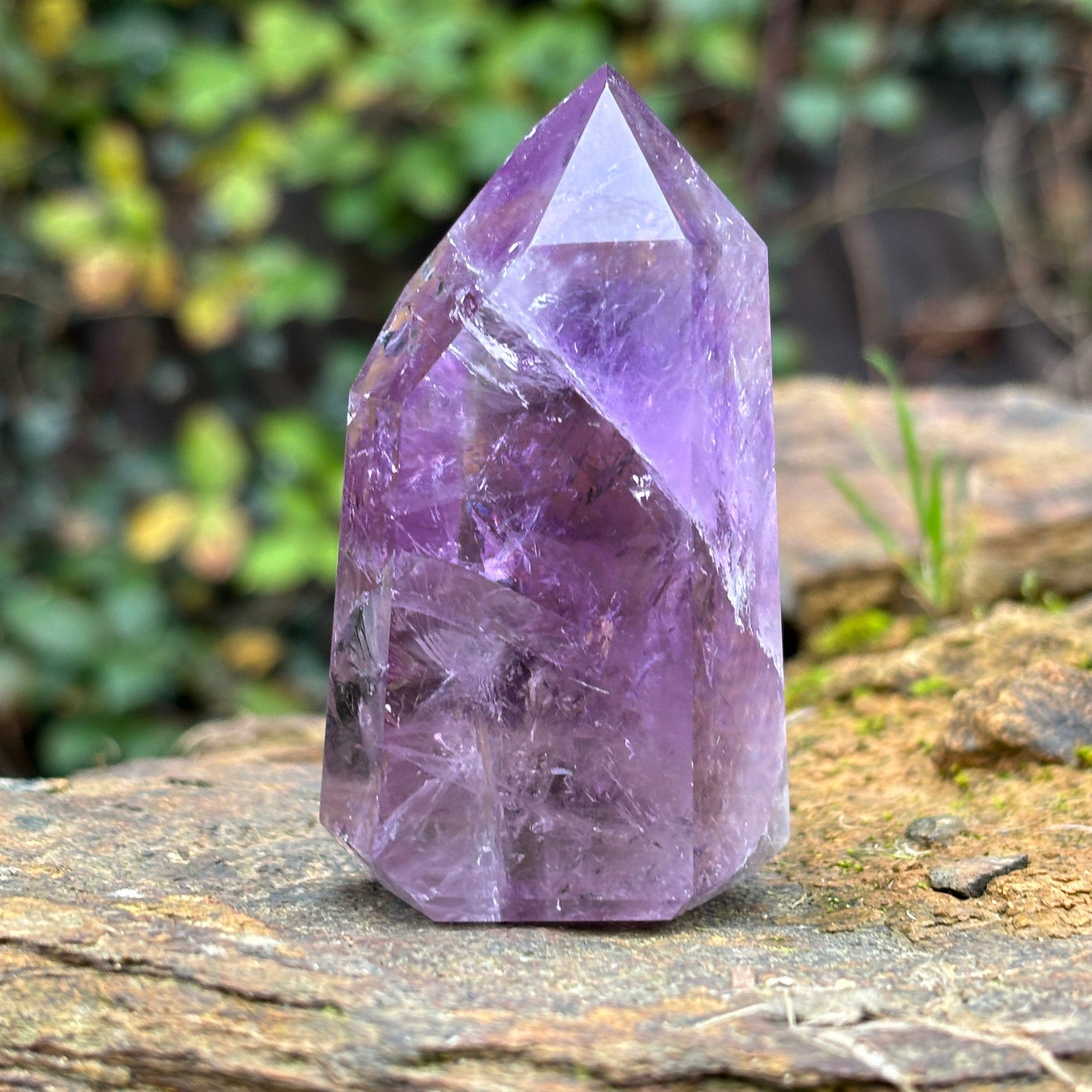 Brazilian Phantom Amethyst Point 151g - Shiny Crystals