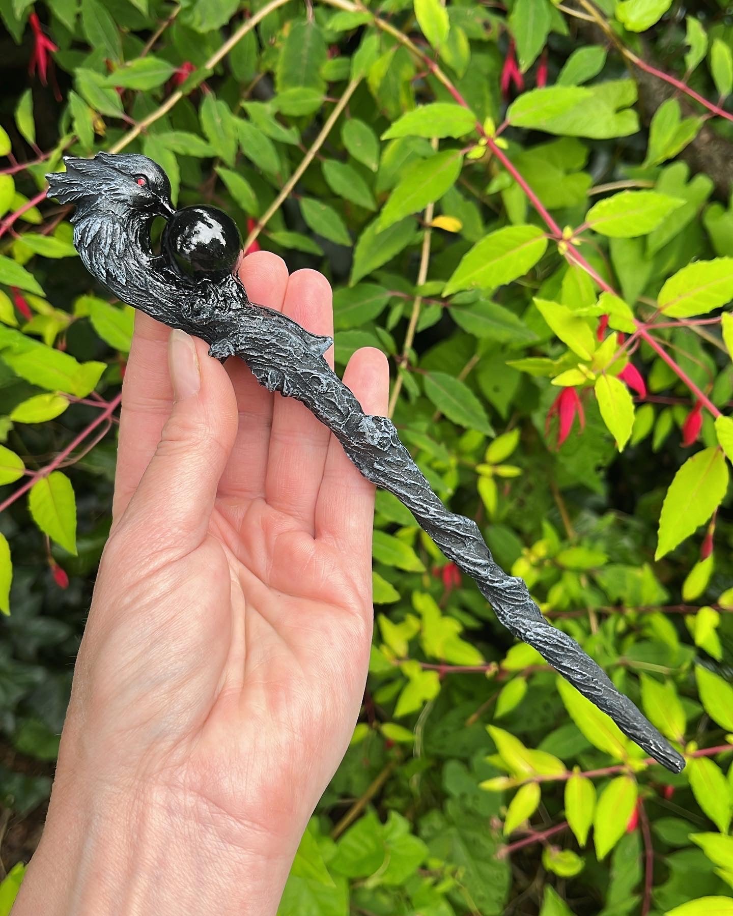 Dark Raven Wand - Shiny Crystals