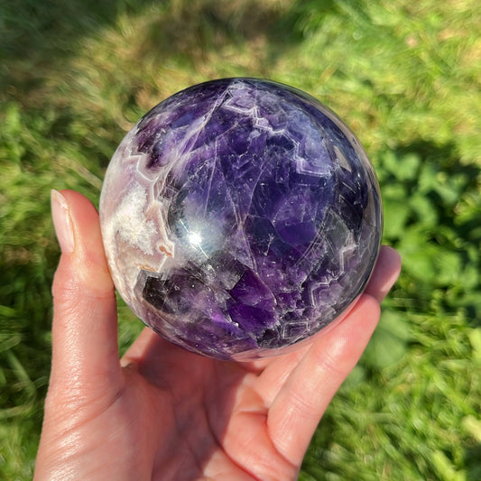 Dream Amethyst Sphere - Shiny Crystals