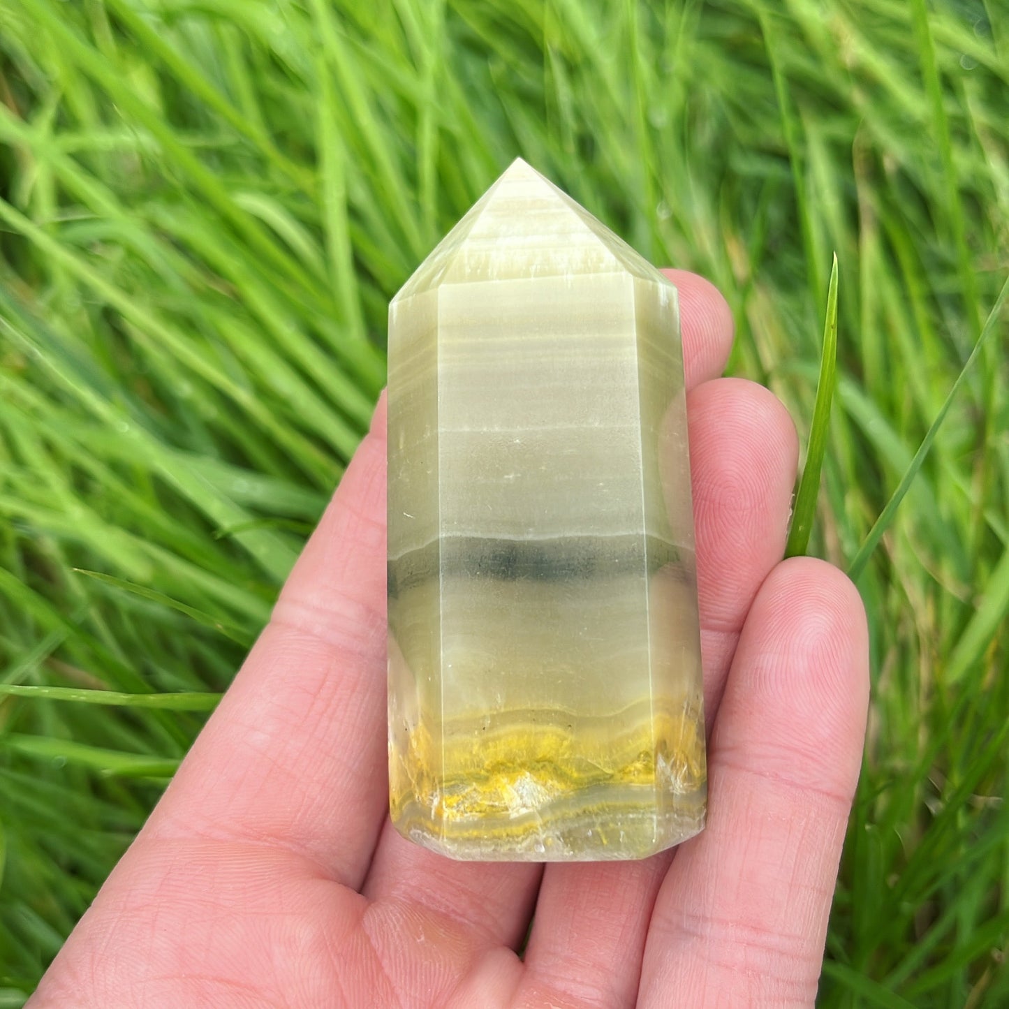 Green Onyx Point - Shiny Crystals