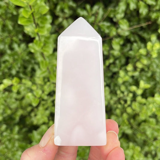 Mangano Calcite Obelisk Tower | D - Shiny Crystals