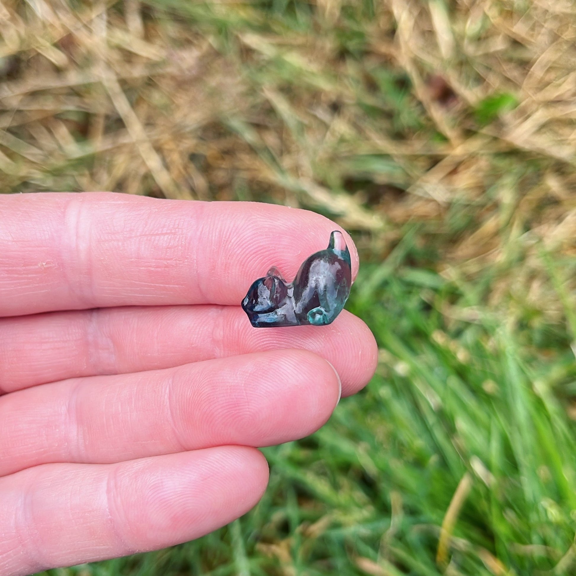 Mini Fluorite Pouncing Cat - Shiny Crystals