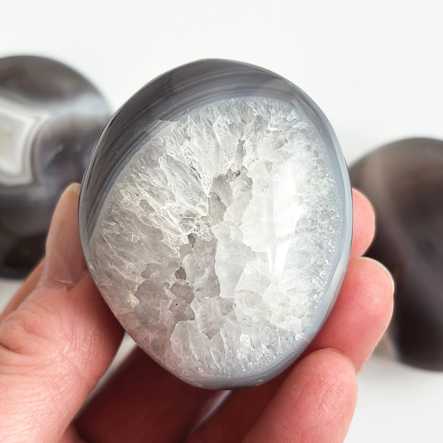 Orca Agate Palmstone - Shiny Crystals