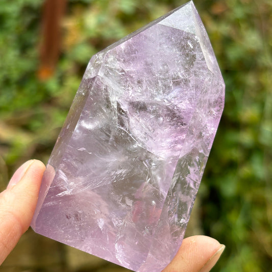 Phantom Amethyst Point 198g - Shiny Crystals